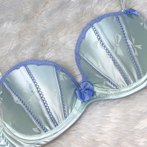 Victoria’s Secret Satin Ribbon Bra - Picture 1 of 6
